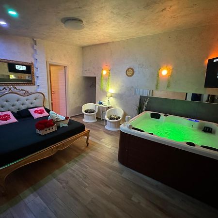 Atena B&B Apartments Platino San Silvestro  Zewnętrze zdjęcie