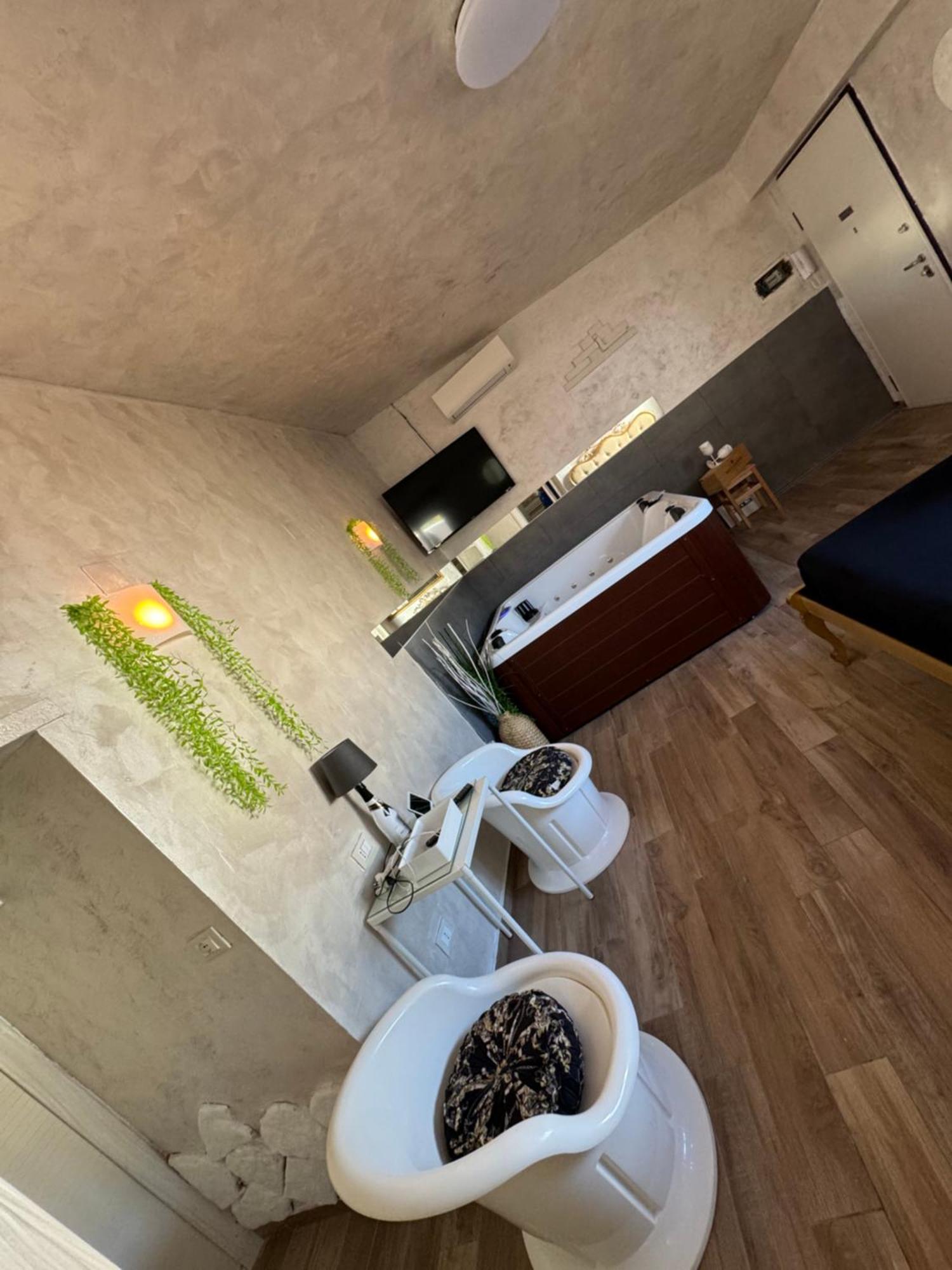 Atena B&B Apartments Platino San Silvestro  Zewnętrze zdjęcie