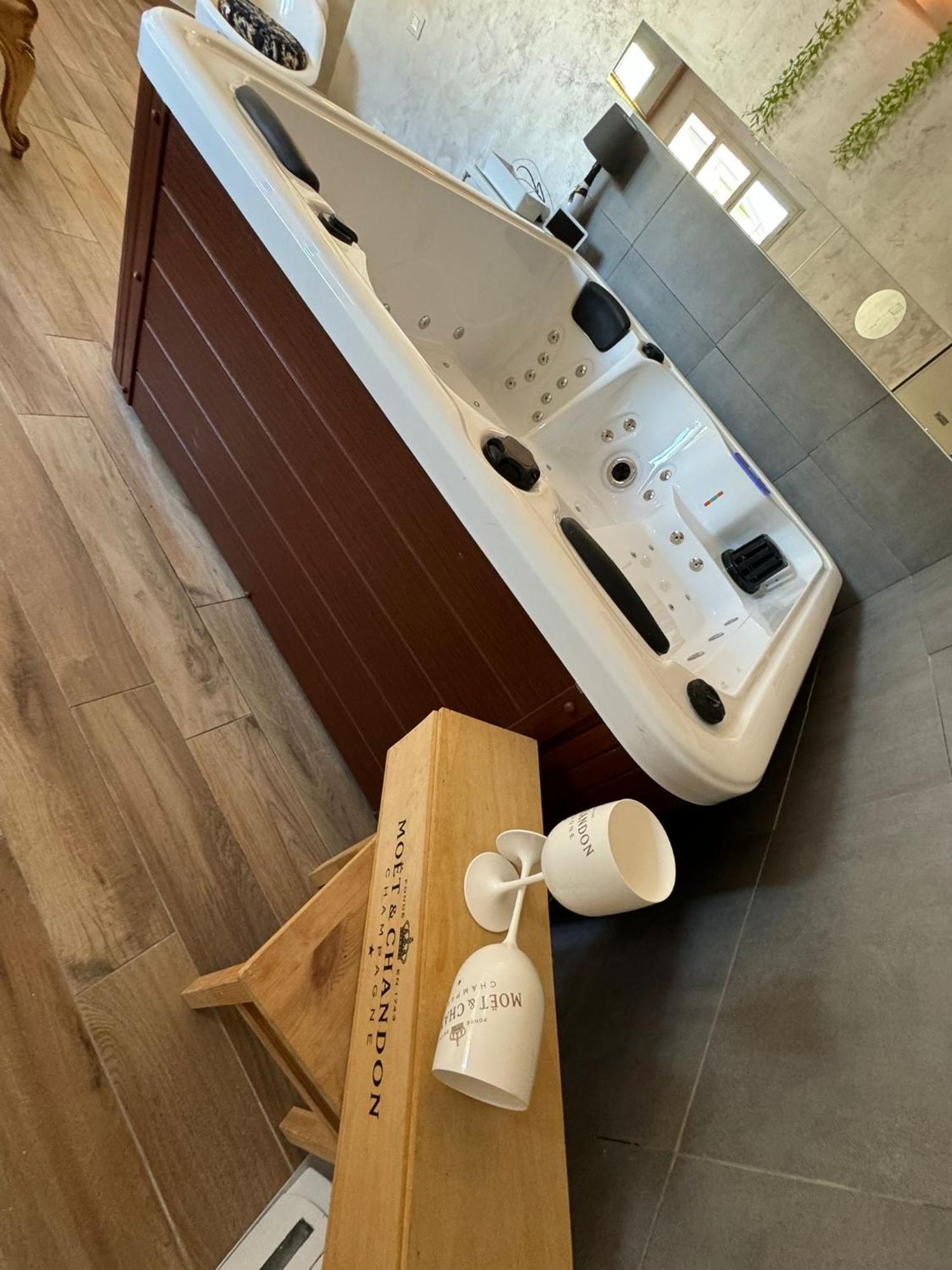 Atena B&B Apartments Platino San Silvestro  Zewnętrze zdjęcie